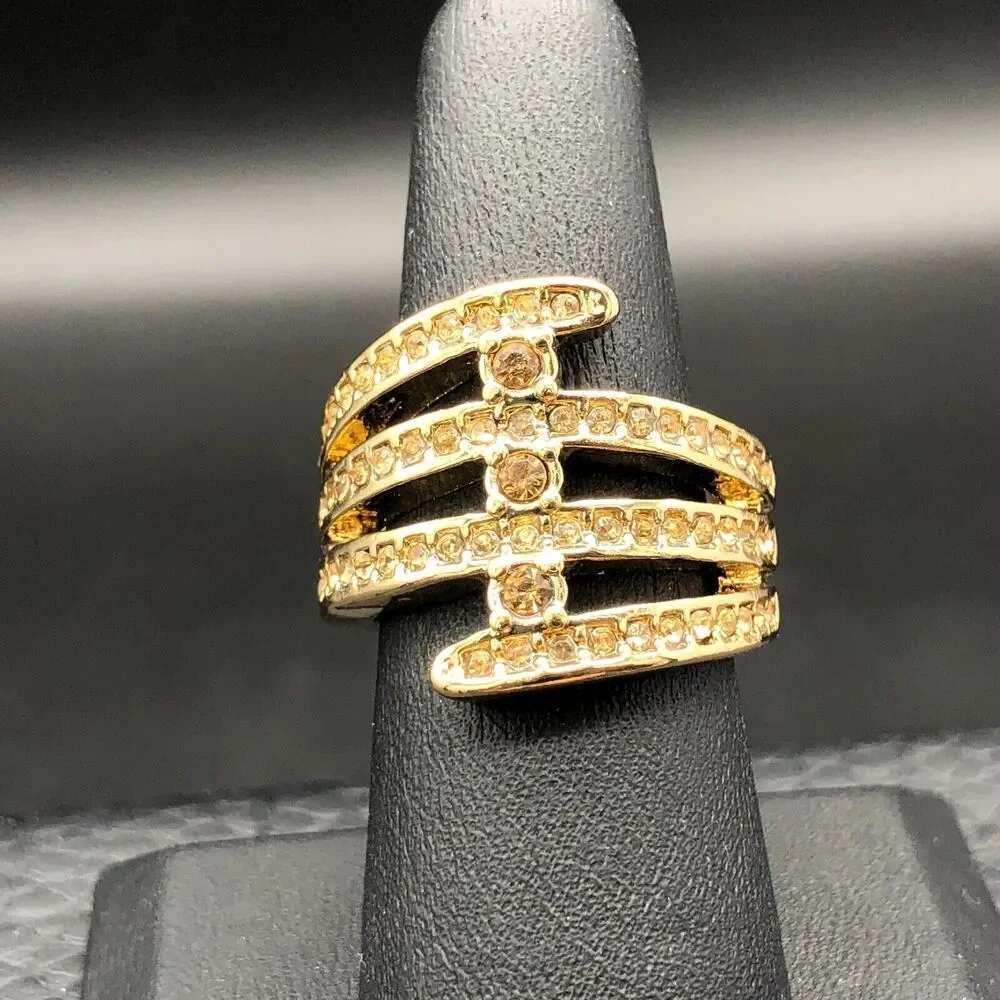 Cocktail Ring Size 7.5 Faceted Champagne Crystals Triple Spray‎ Gold Tone Band